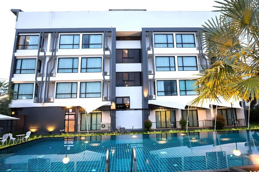 ยูดีเทล บูทิก โฮเต็ล อุดรธานี Hotel ภายนอก รูปภาพ